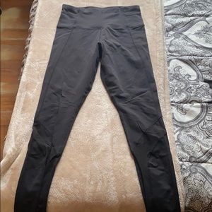 Skechers black leggings.